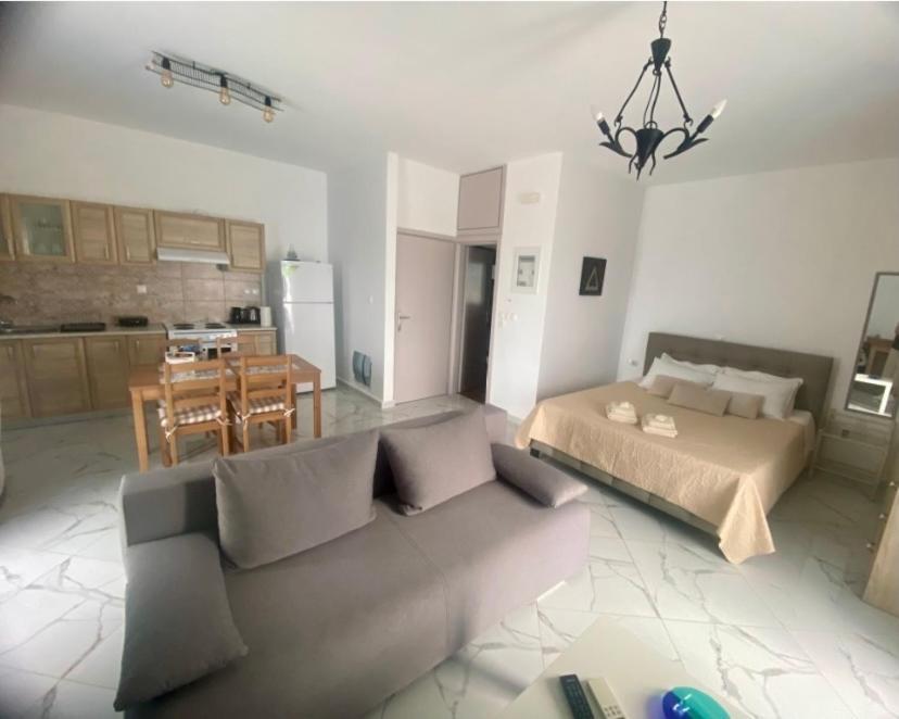 Apartamento Yulie'S Orama Areopoli Exterior foto